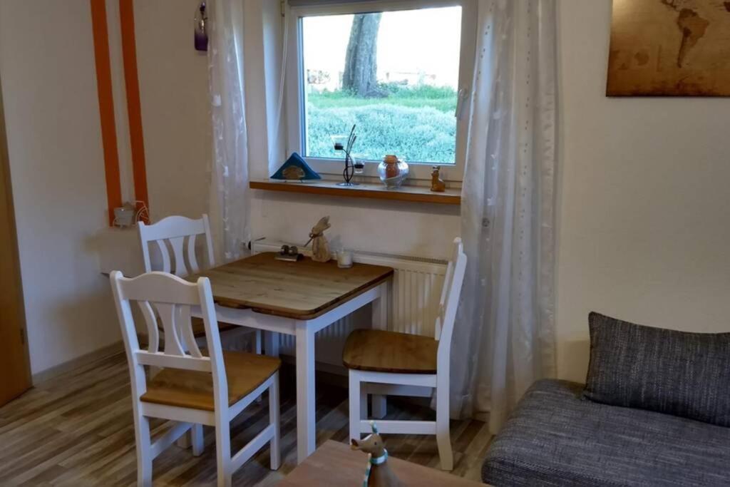 Ruhige Ferienwohnung Inklusive Garten Souterrain - Neu Renoviert Lachen Zewnętrze zdjęcie
