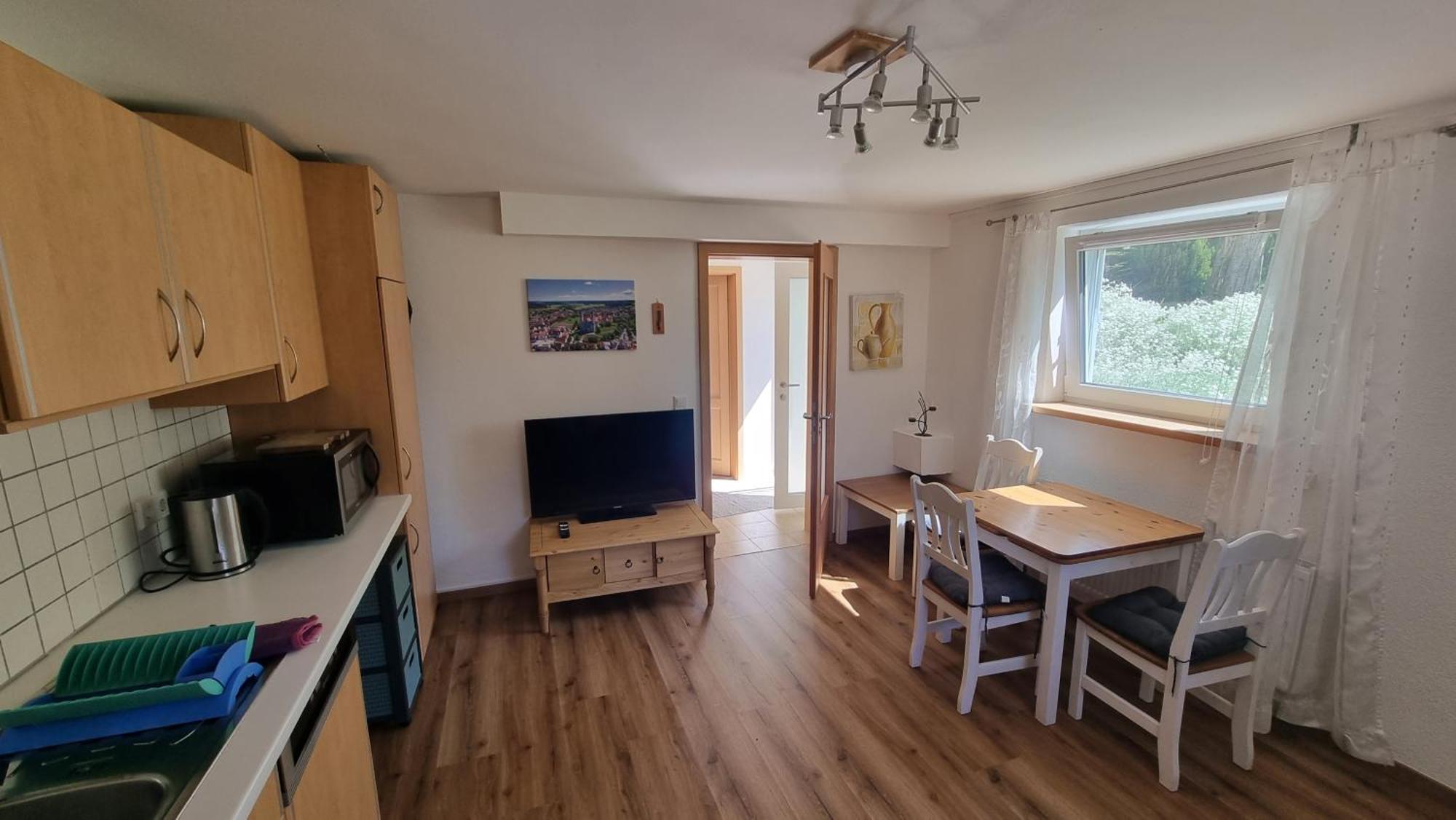 Ruhige Ferienwohnung Inklusive Garten Souterrain - Neu Renoviert Lachen Zewnętrze zdjęcie